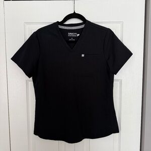 Fabletics Vital Flex 1-Pocket Scrub Top - Size S
